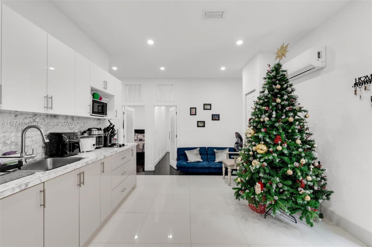 16610 SW 57 Ln , Miami, FL 33193 Photo