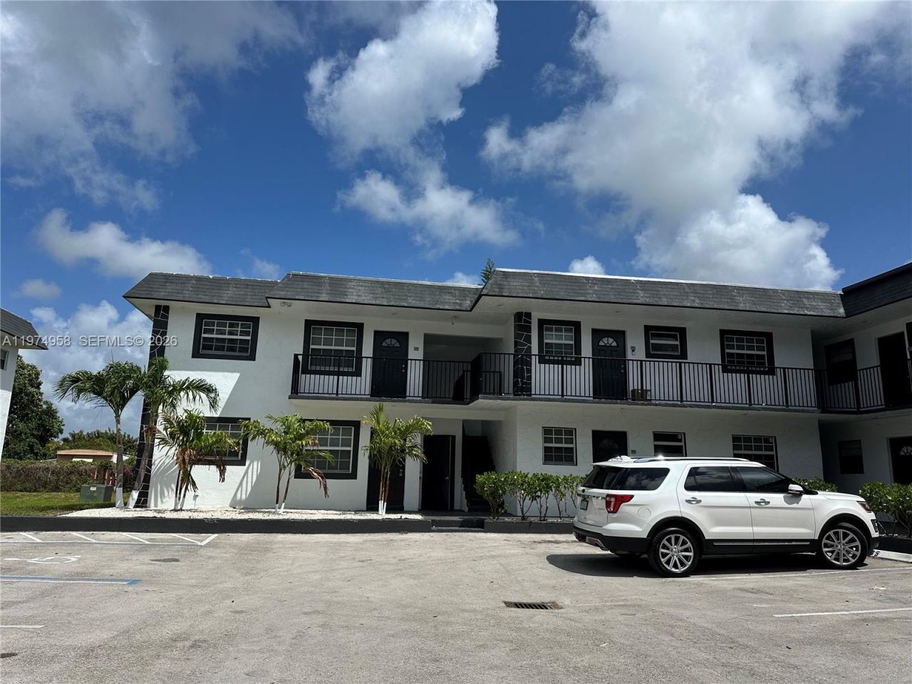 5621 SW 36th Ct, Unit 201, Davie, FL 33314 Photo