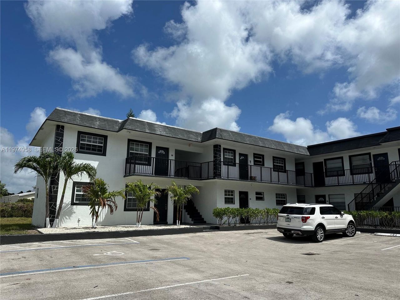 5621 SW 36th Ct, Unit 201, Davie, FL 33314 Photo