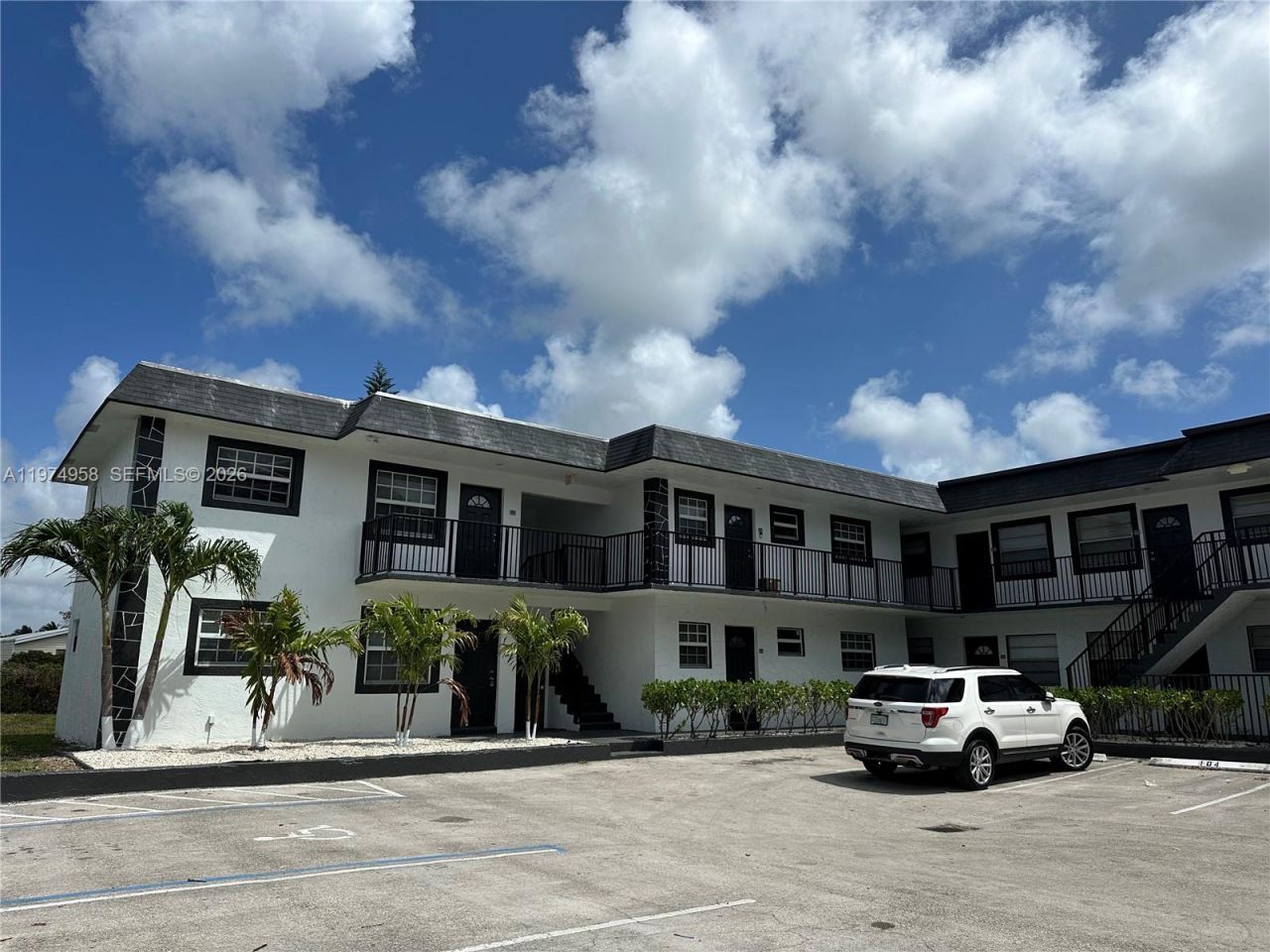 5621 SW 36th Ct, Unit 201, Davie, FL 33314 Photo