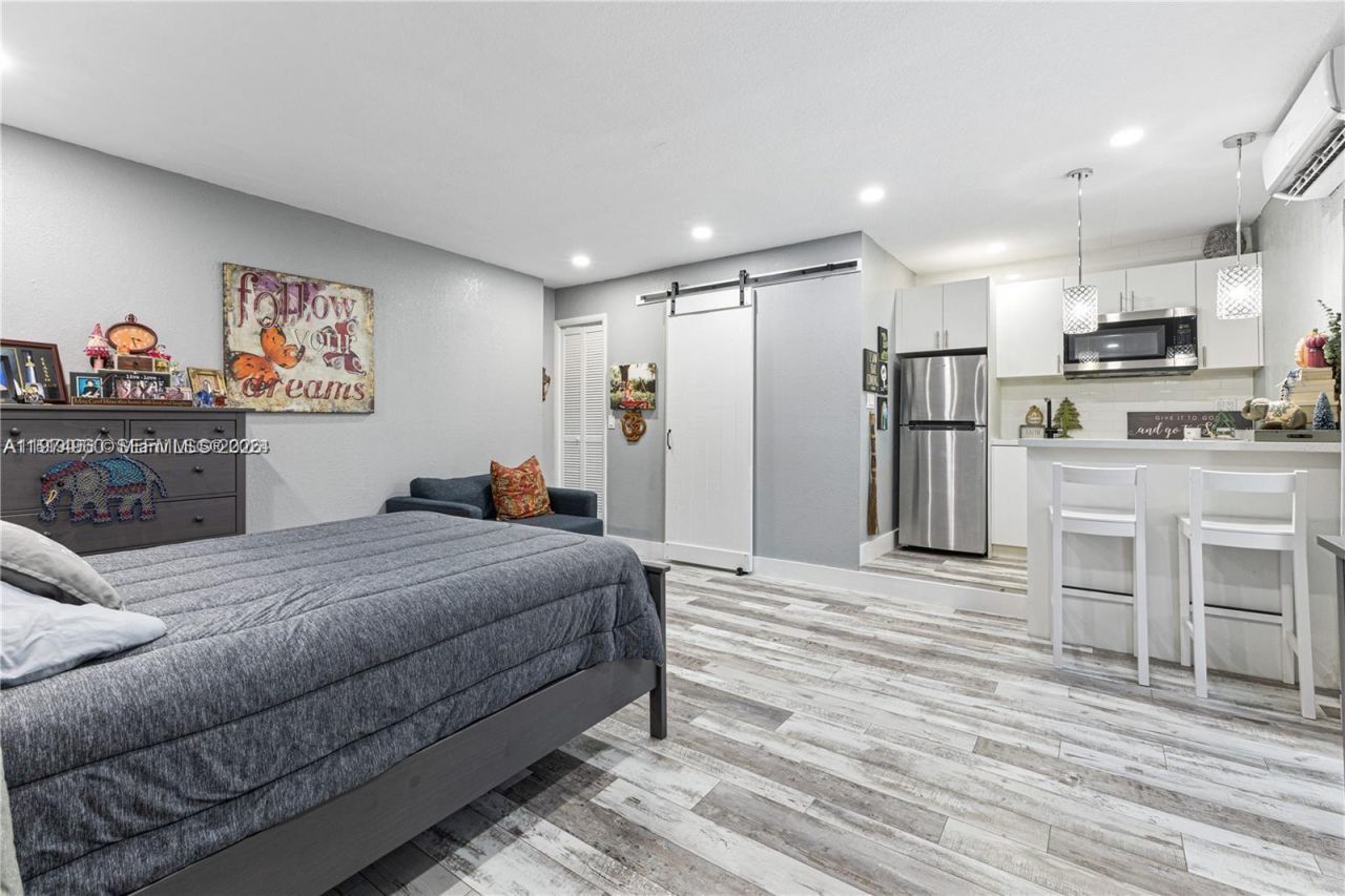 14830 SW 172nd St, Unit 2, Miami, FL 33187 Photo