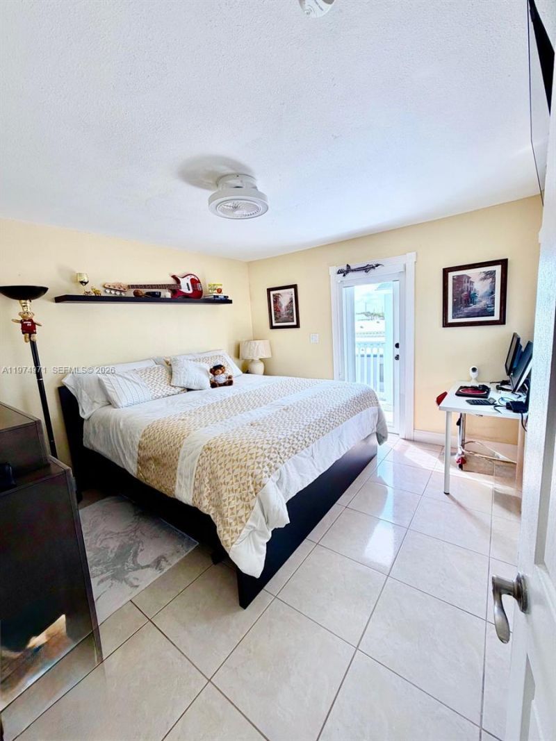 212 Banyan Ln, Tavernier, FL 33070 Photo