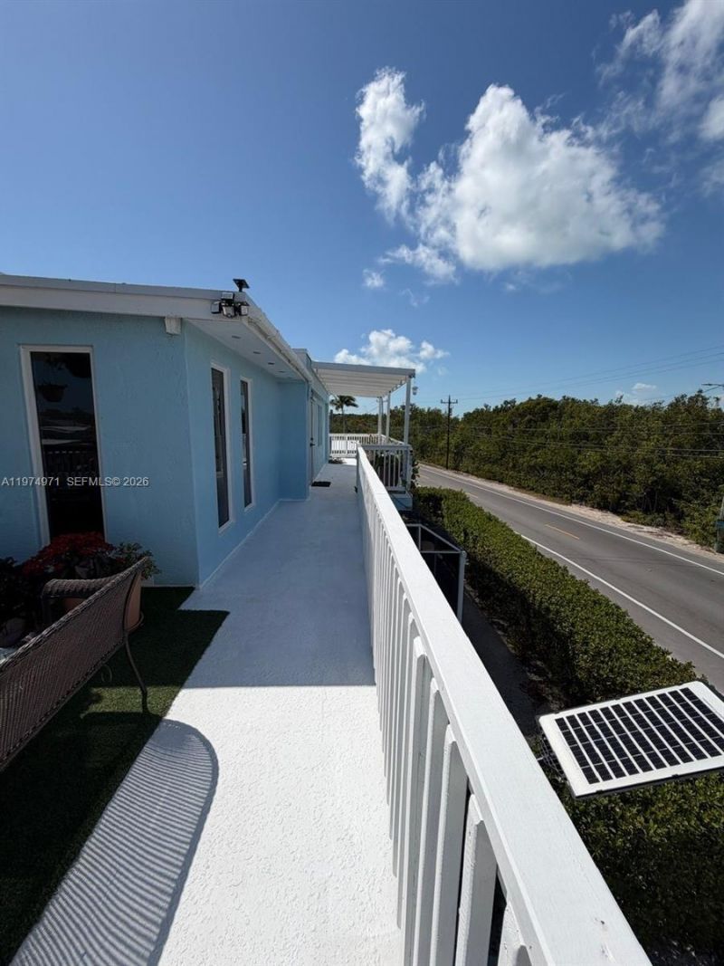 212 Banyan Ln, Tavernier, FL 33070 Photo