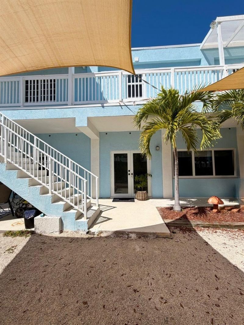 212 Banyan Ln, Tavernier, FL 33070 Photo