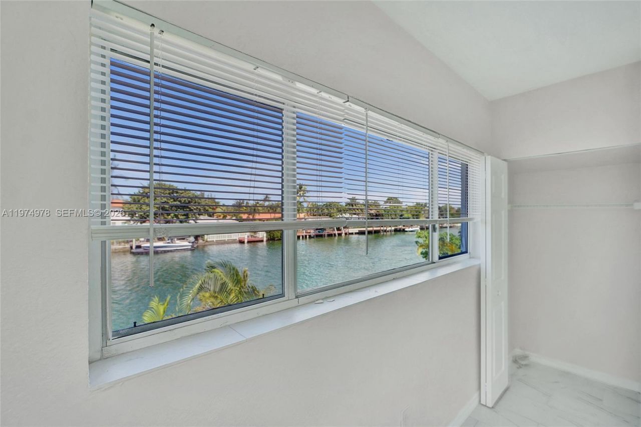 1945 Calais Dr, Unit 9, Miami Beach, FL 33141 Photo