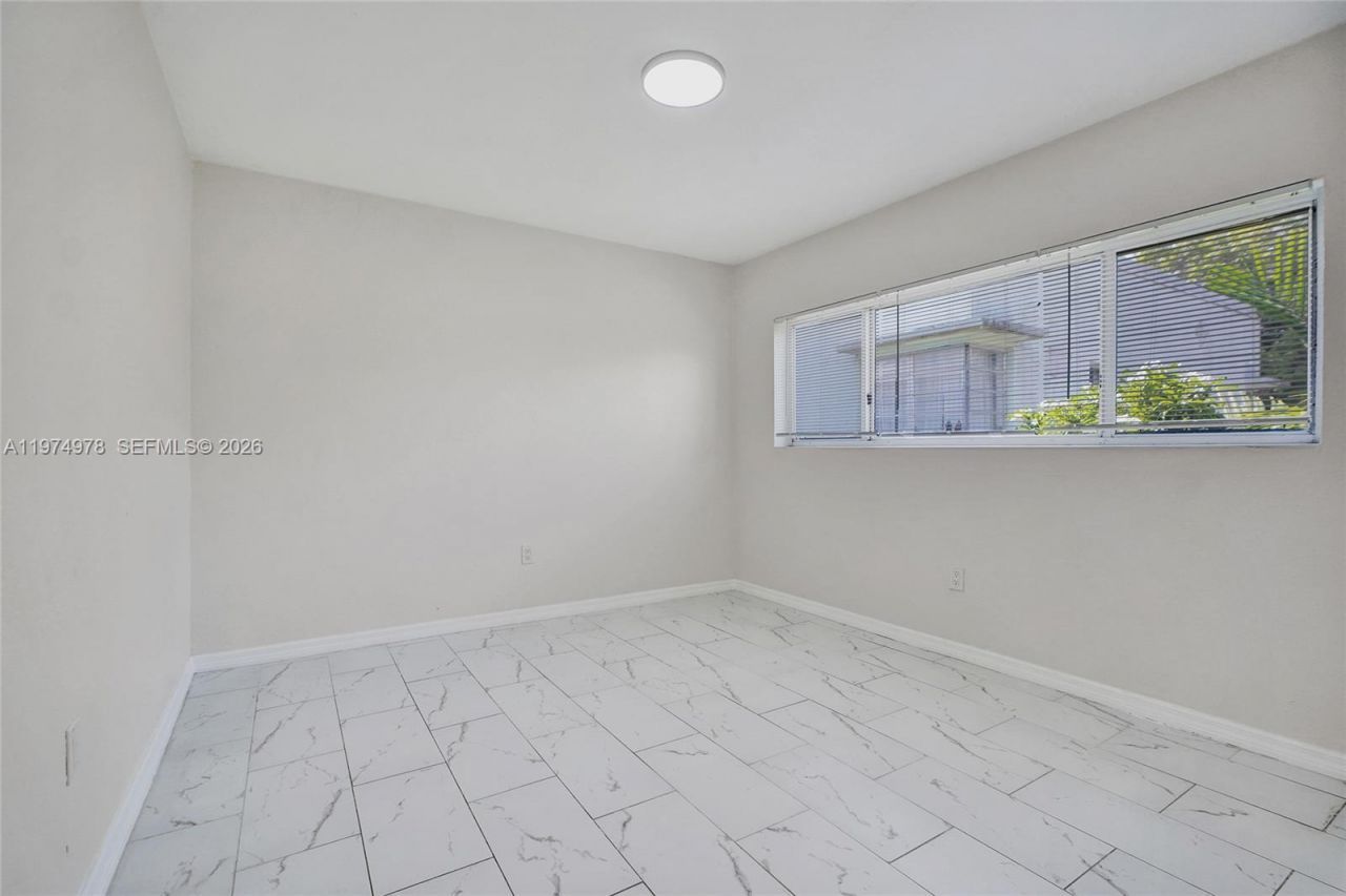 1945 Calais Dr, Unit 9, Miami Beach, FL 33141 Photo