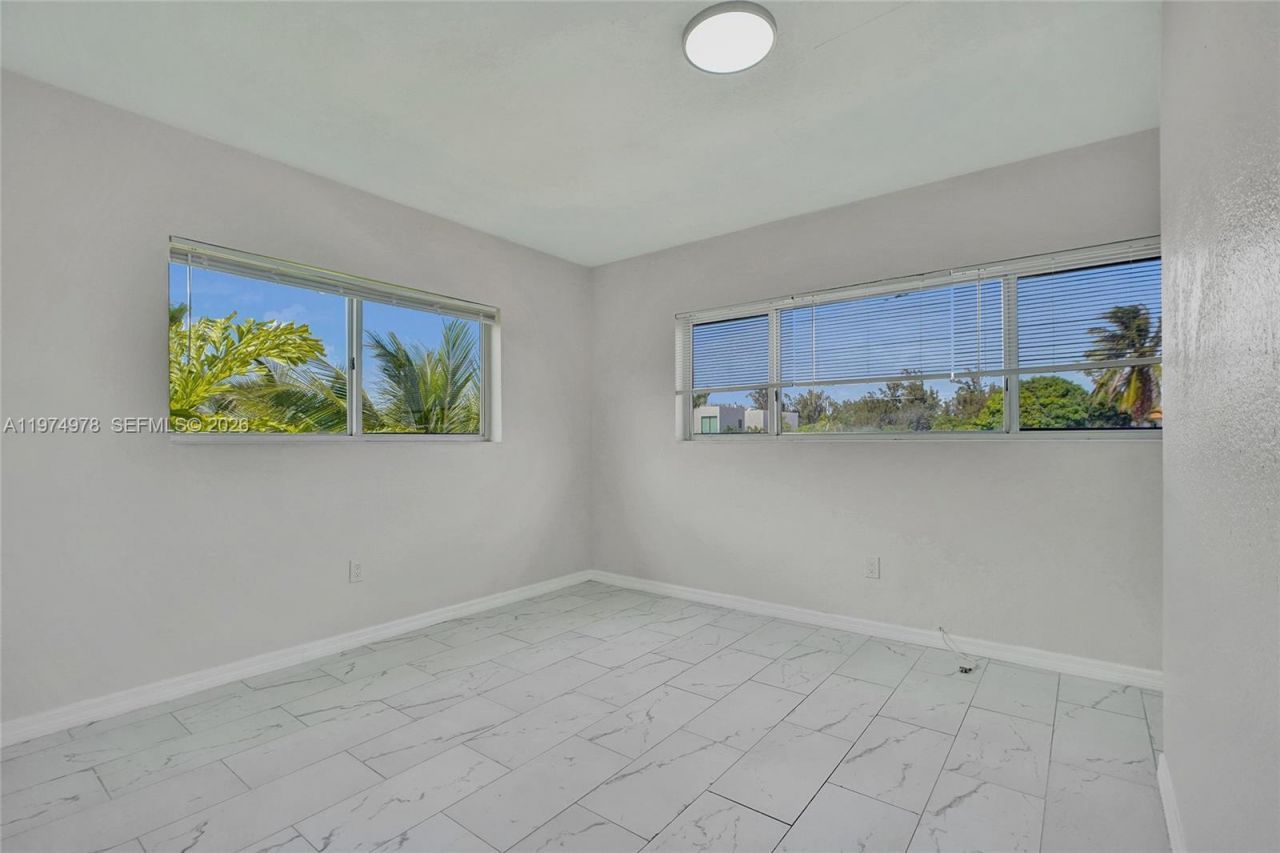 1945 Calais Dr, Unit 9, Miami Beach, FL 33141 Photo