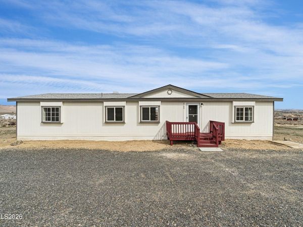 2180 Ramsey Cutoff, Silver Springs, NV 89429