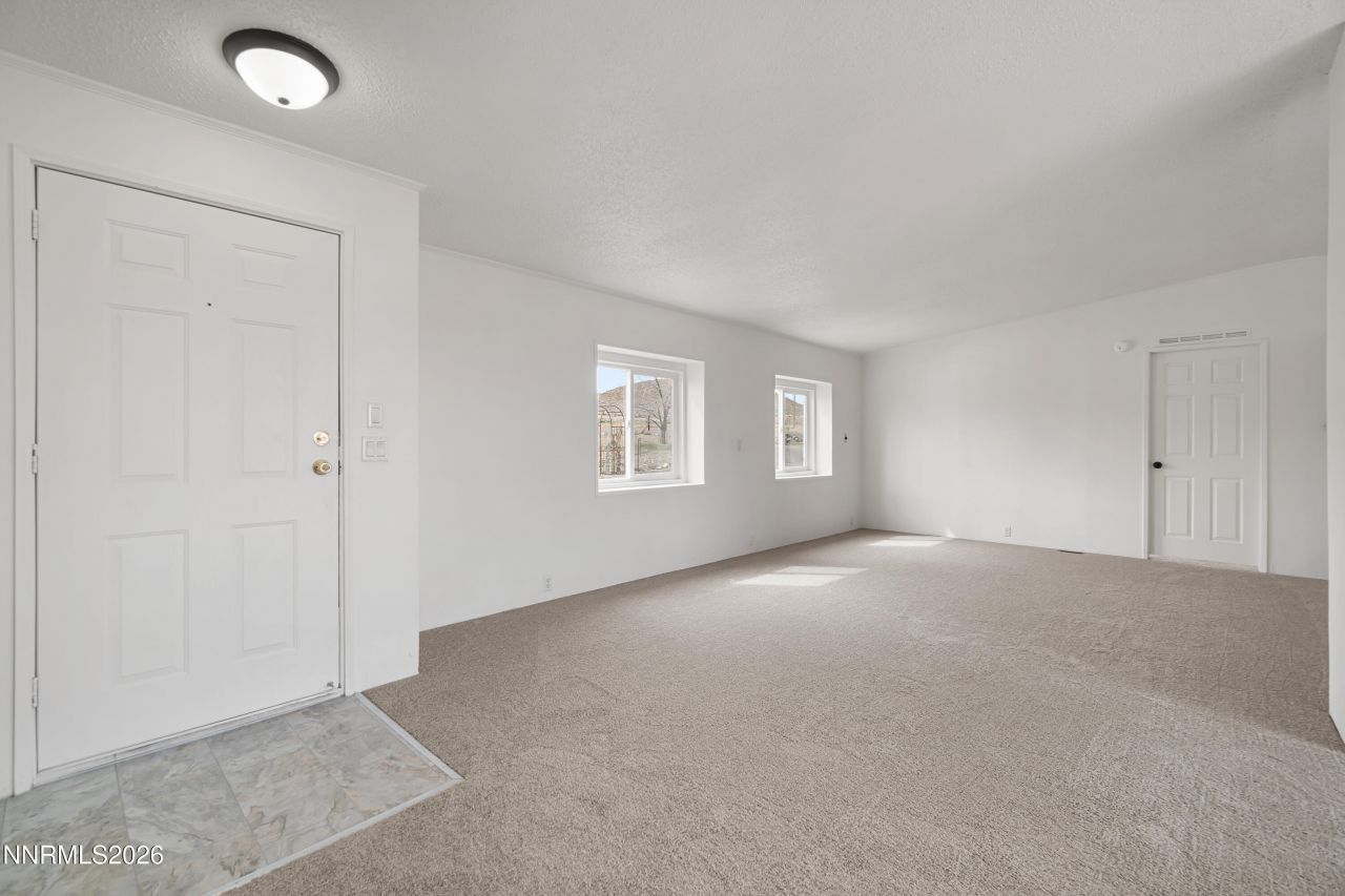 2180 Ramsey Cutoff, Silver Springs, NV 89429 Photo