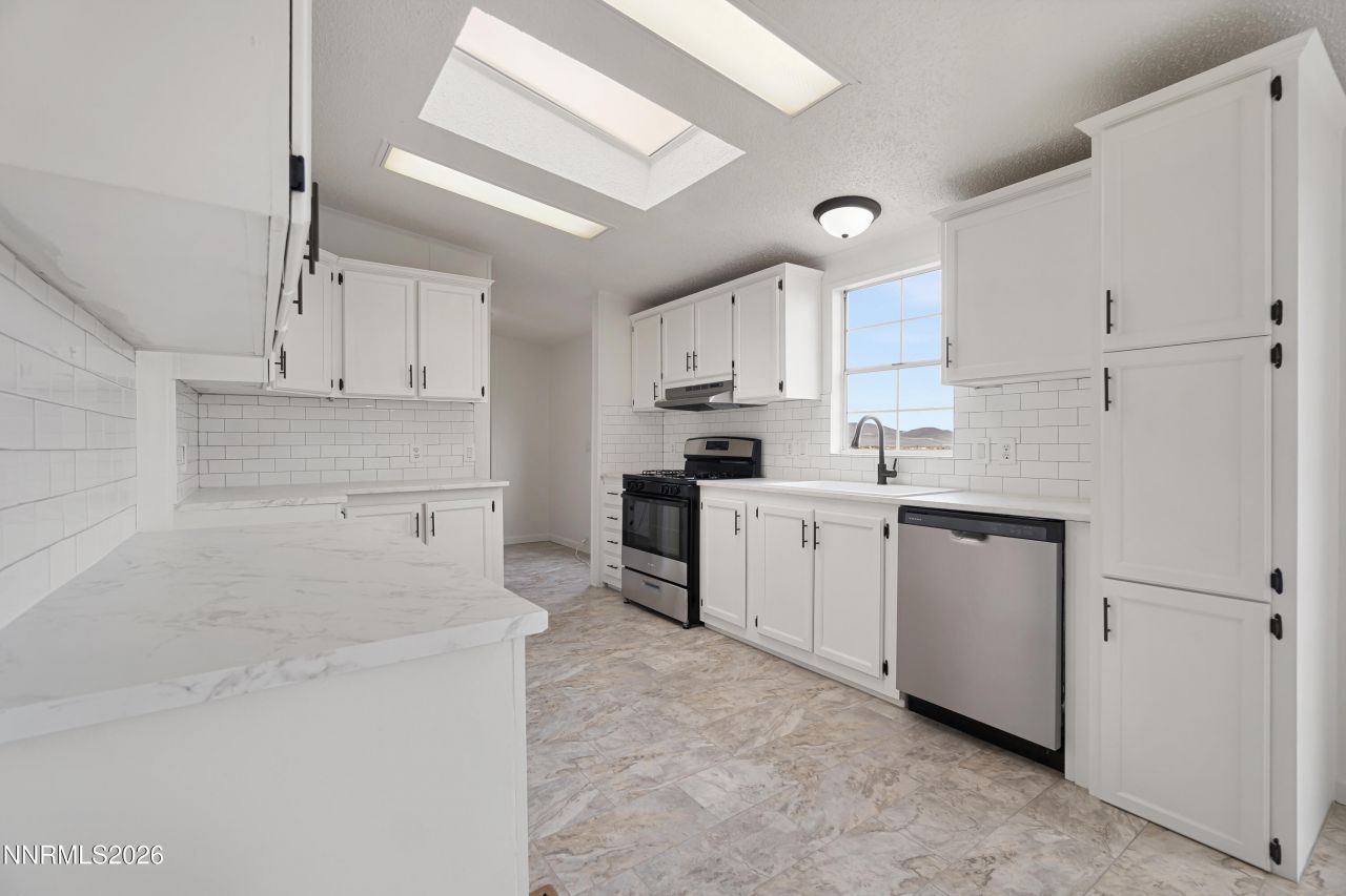 2180 Ramsey Cutoff, Silver Springs, NV 89429 Photo