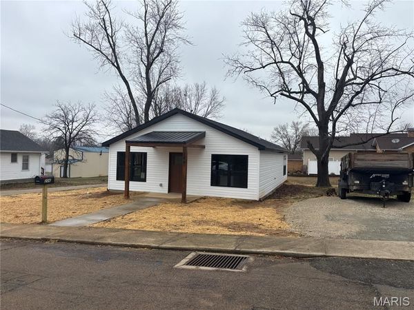 206 Virginia Street , Fredericktown, MO 63645