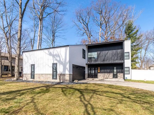 1319 Pine Mills Court, Fort Wayne, IN 46845