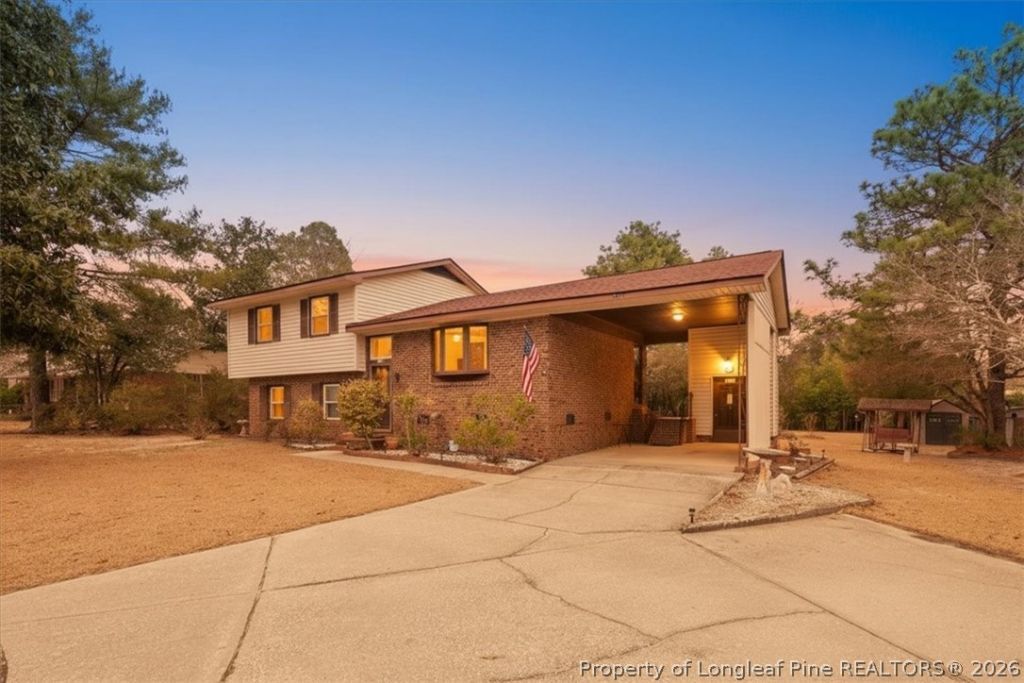 5828 Fairway Drive, Hope Mills, NC 28348 Main Photo