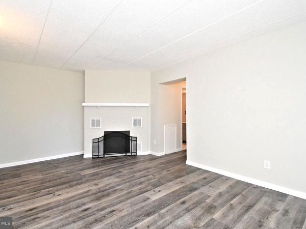 613 WASHINGTON PLACE , Unit 13, CHESTERBROOK, PA 19087