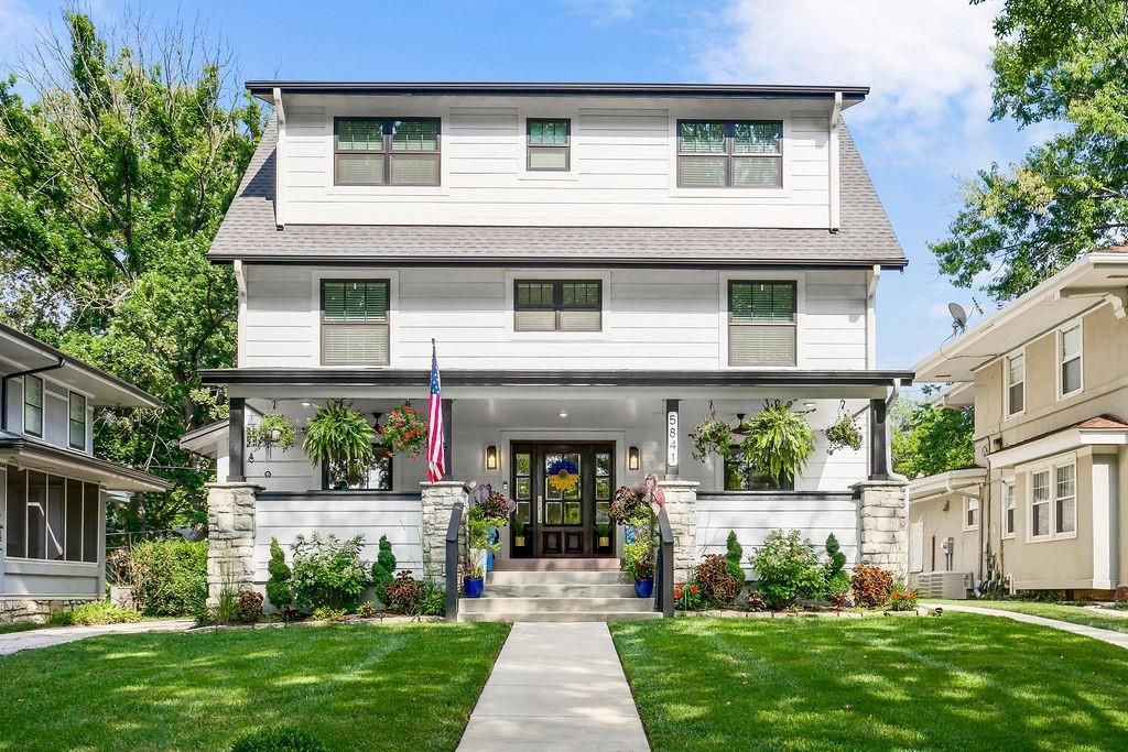 5841 Mcgee Street, Kansas City, MO 64113 Main Photo