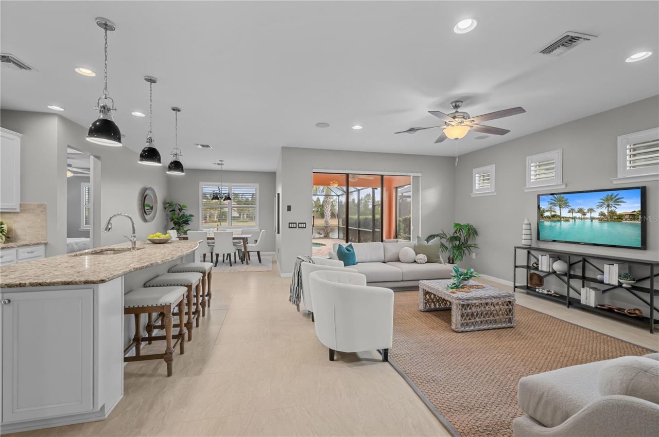 6717 Chester Trail, Bradenton, FL 34202 Photo