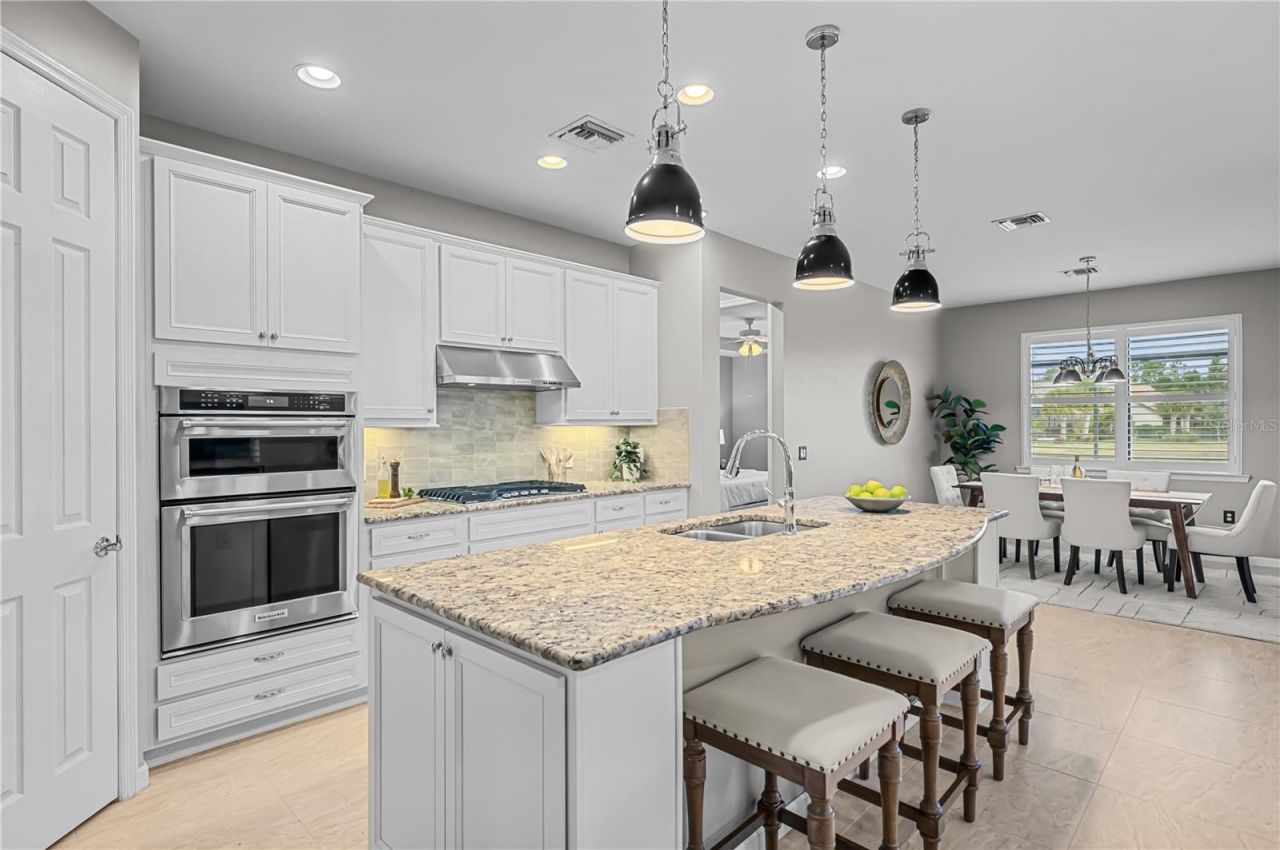 6717 Chester Trail, Bradenton, FL 34202 Photo