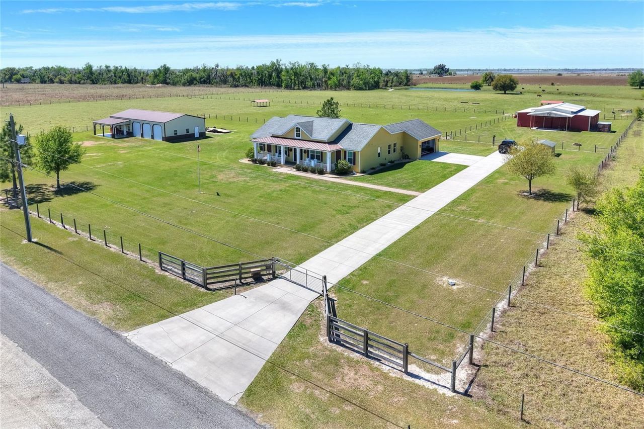 15721 Colding Loop, Wimauma, FL 33598 Photo