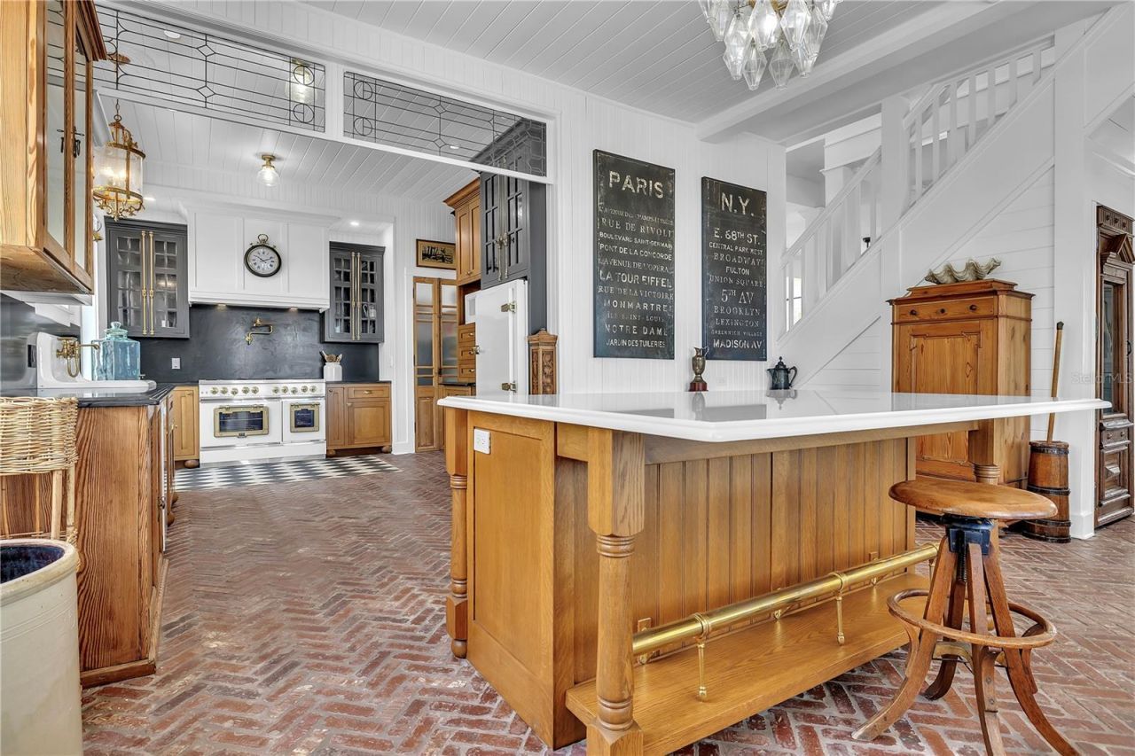 8241 Main Street , Bokeelia, FL 33922 Photo