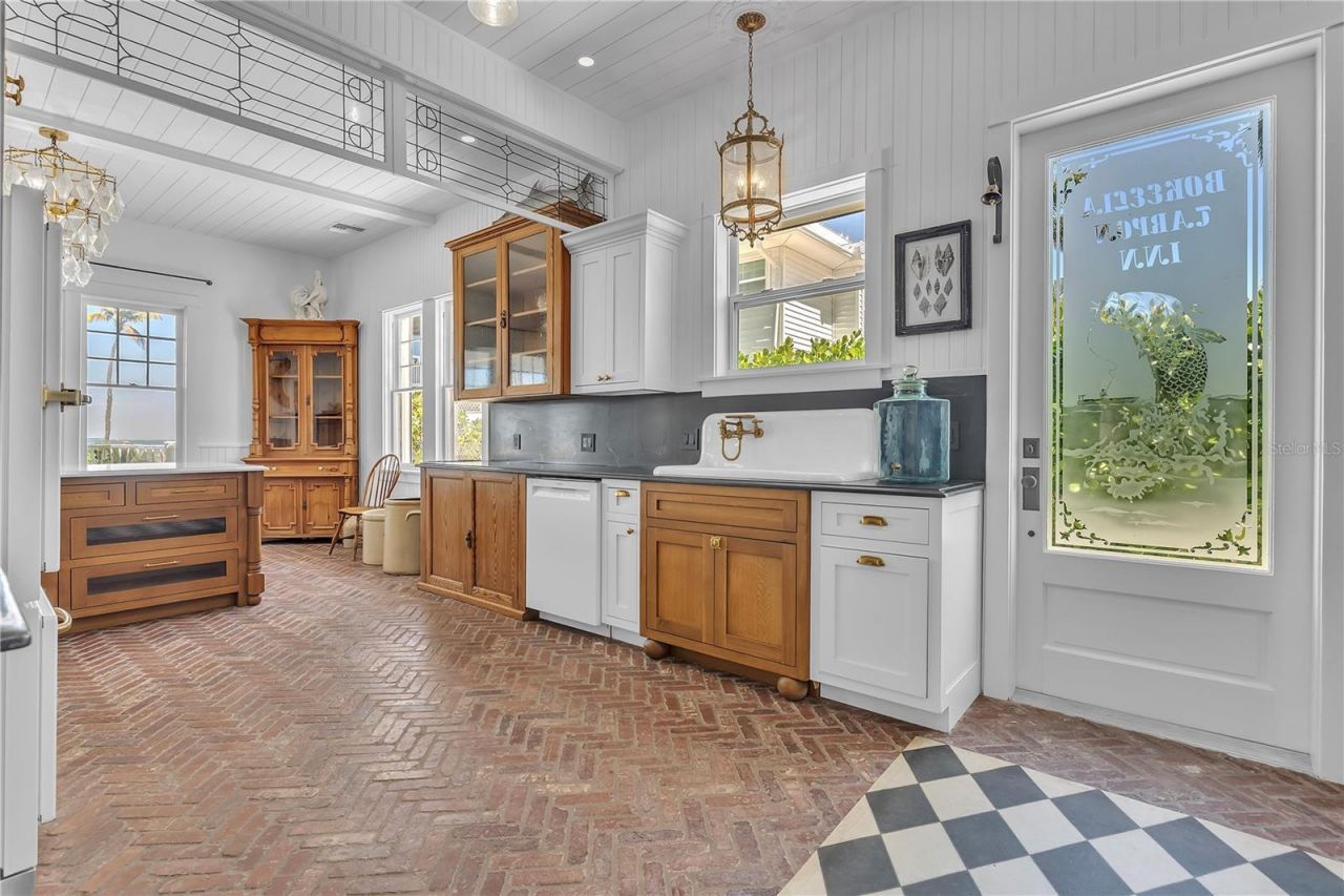 8241 Main Street, Bokeelia, FL 33922 Photo