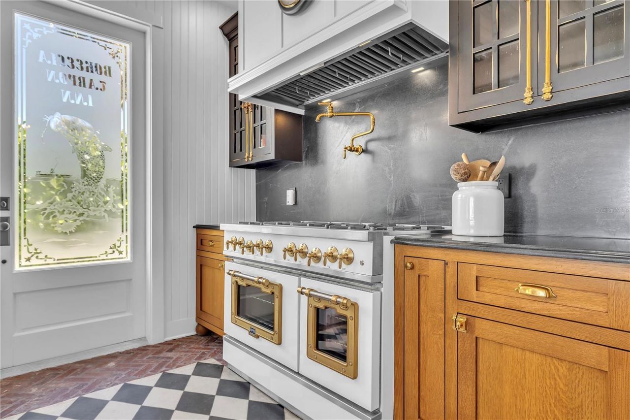 8241 Main Street, Bokeelia, FL 33922 Photo