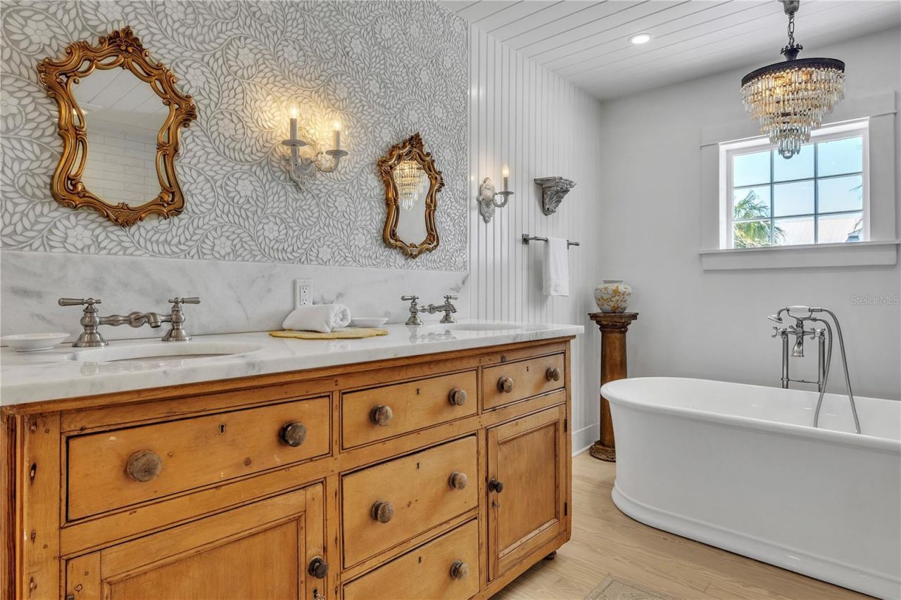 8241 Main Street , Bokeelia, FL 33922 Photo