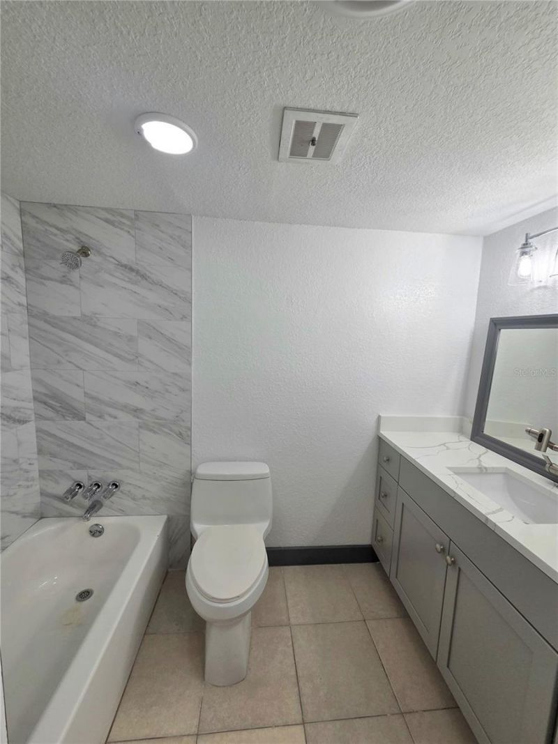 10215 Manatee Avenue W, Unit 1, Bradenton, FL 34209 Photo