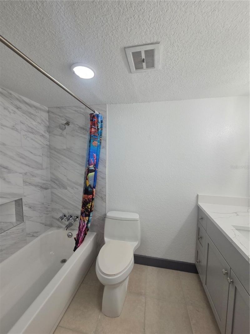 10215 Manatee Avenue W, Unit 1, Bradenton, FL 34209 Photo
