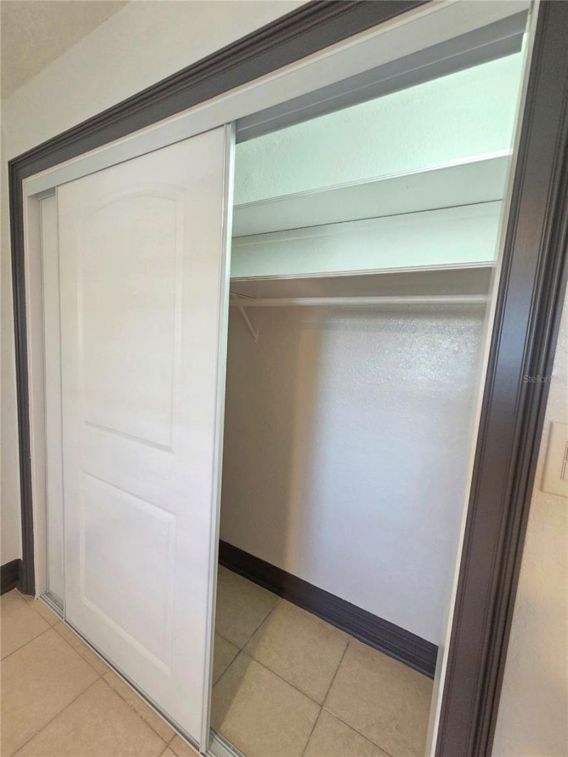 10215 Manatee Avenue W, Unit 1, Bradenton, FL 34209 Photo