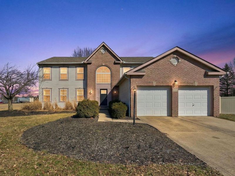 139 Knights Bridge Drive N, Pickerington, OH 43147 Photo 1