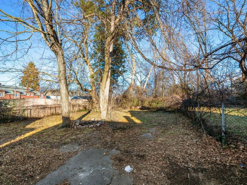 854 Brentnell Avenue , Columbus, OH 43219 Photo 23