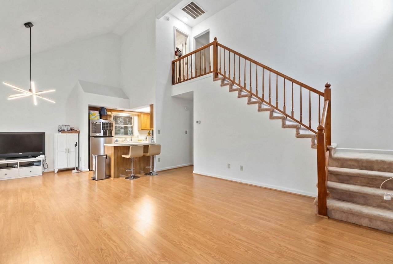 829 9th Ave. S  Photo 6