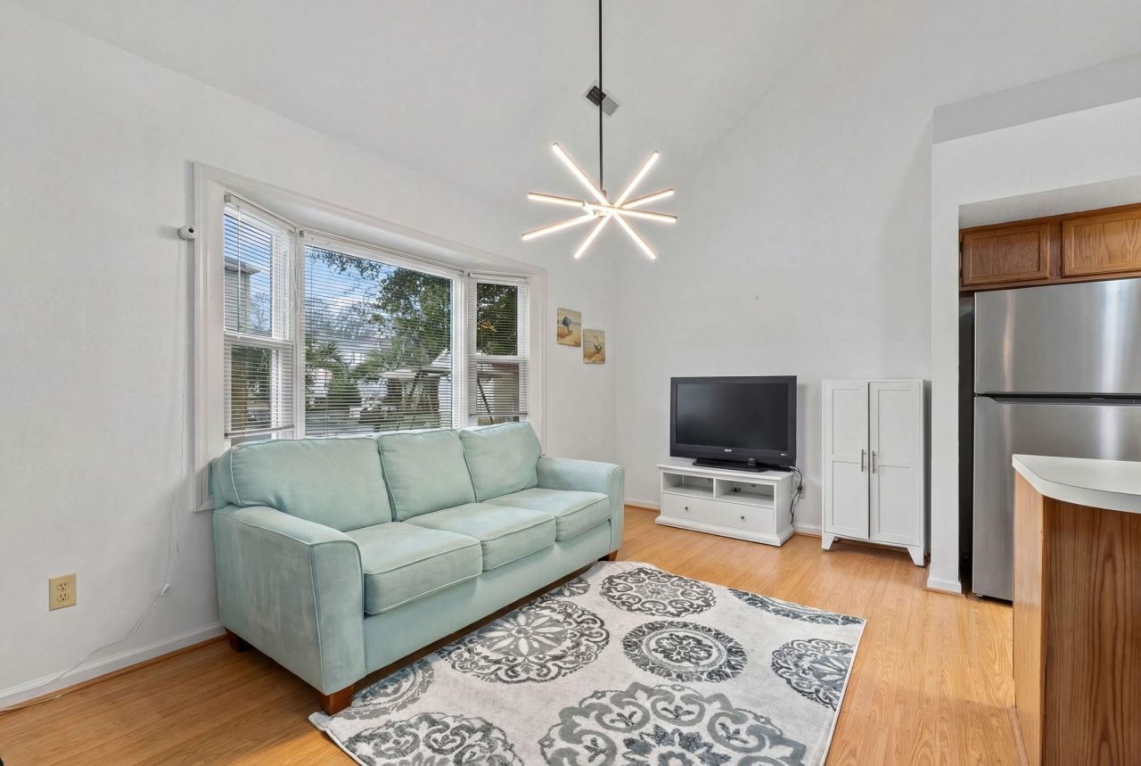 829 9th Ave. S  Photo 8