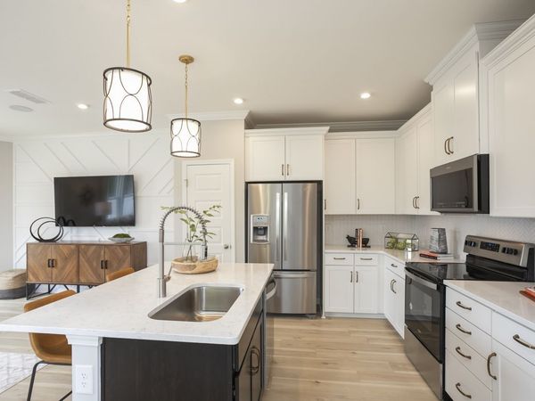 5035 Dayflower Drive , Hermitage, TN 37076