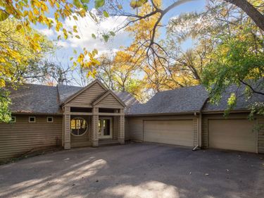 5349 Shady Hills Circle, Shorewood, MN 55331