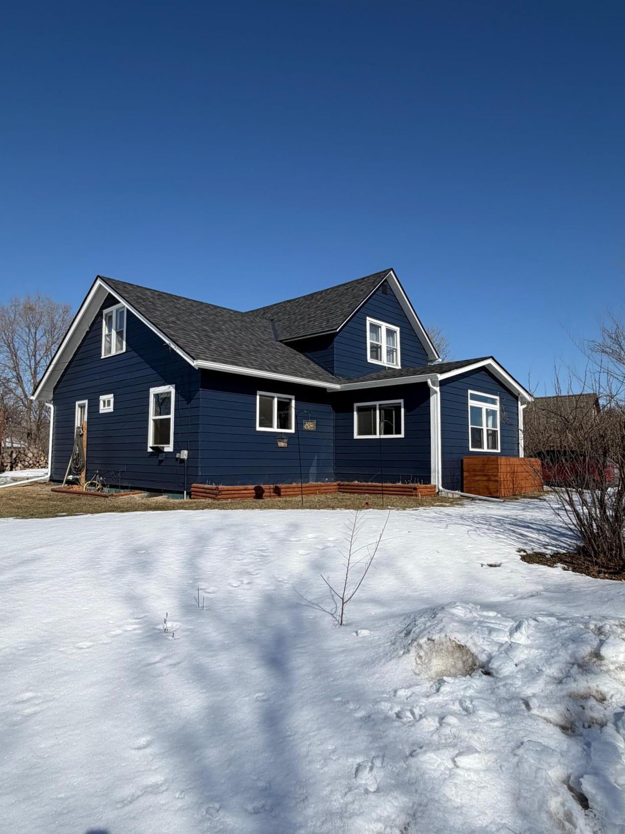 547 3rd Avenue Nw, Perham, MN 56573 Main Photo