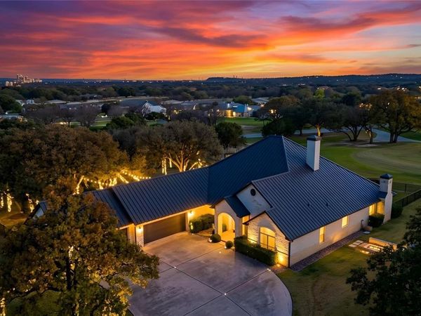 102 Voca , Horseshoe Bay, TX 78657