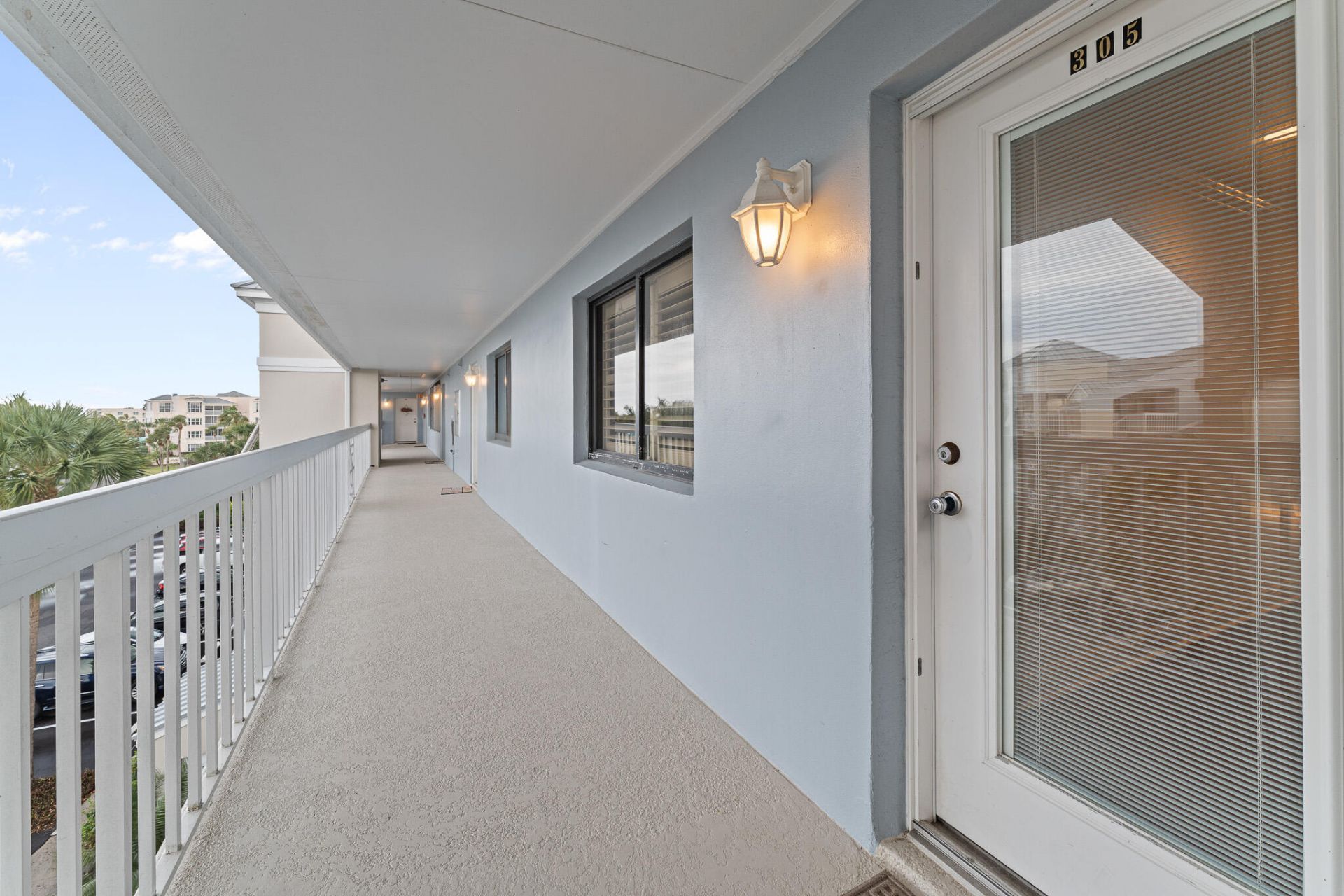 10 NE Plantation Road, Unit 305, Stuart, FL 34996 Photo