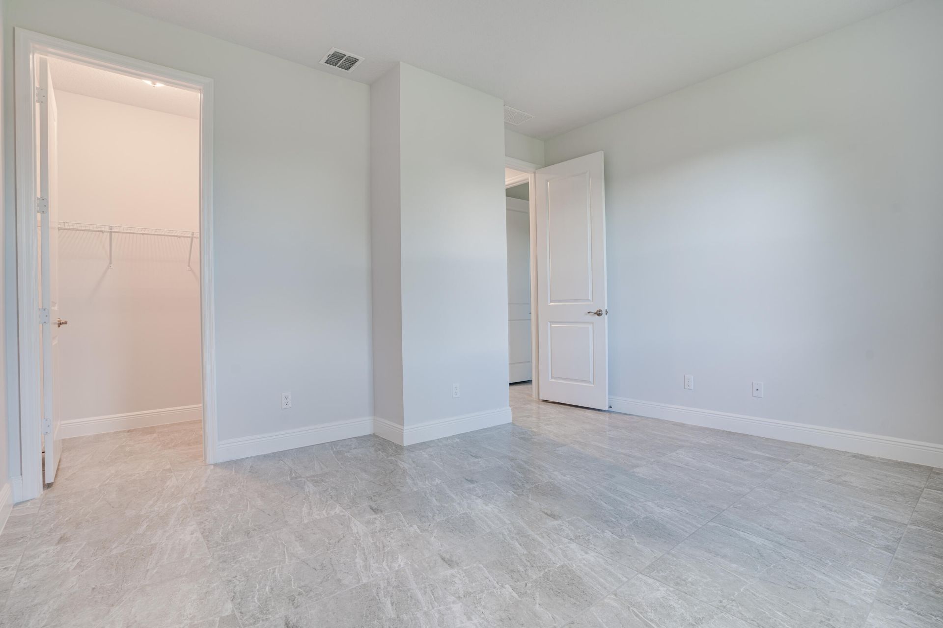 388 SW Vista Lake Drive, Port Saint Lucie, FL 34983 Photo