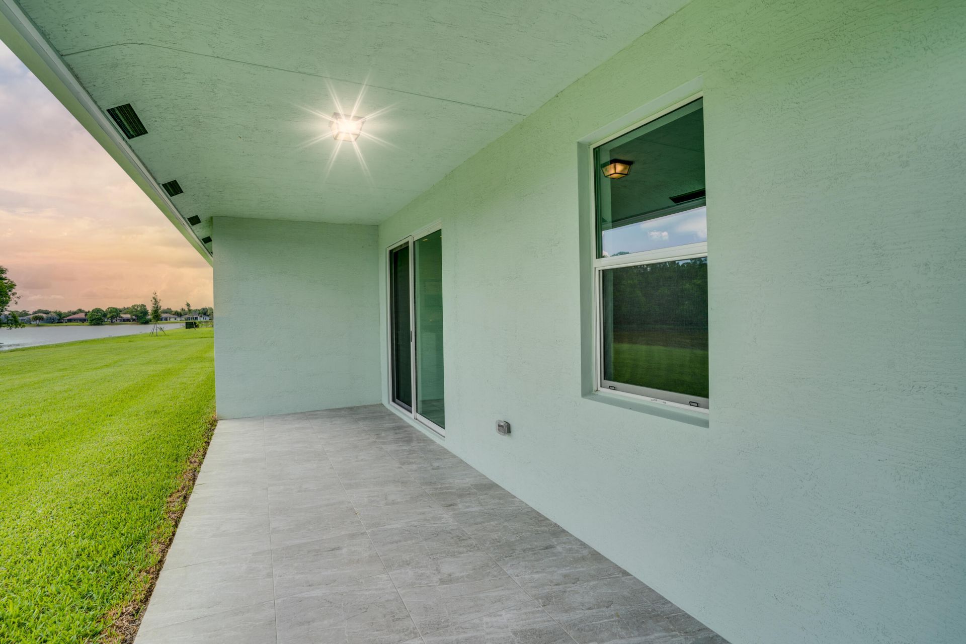 388 SW Vista Lake Drive, Port Saint Lucie, FL 34983 Photo