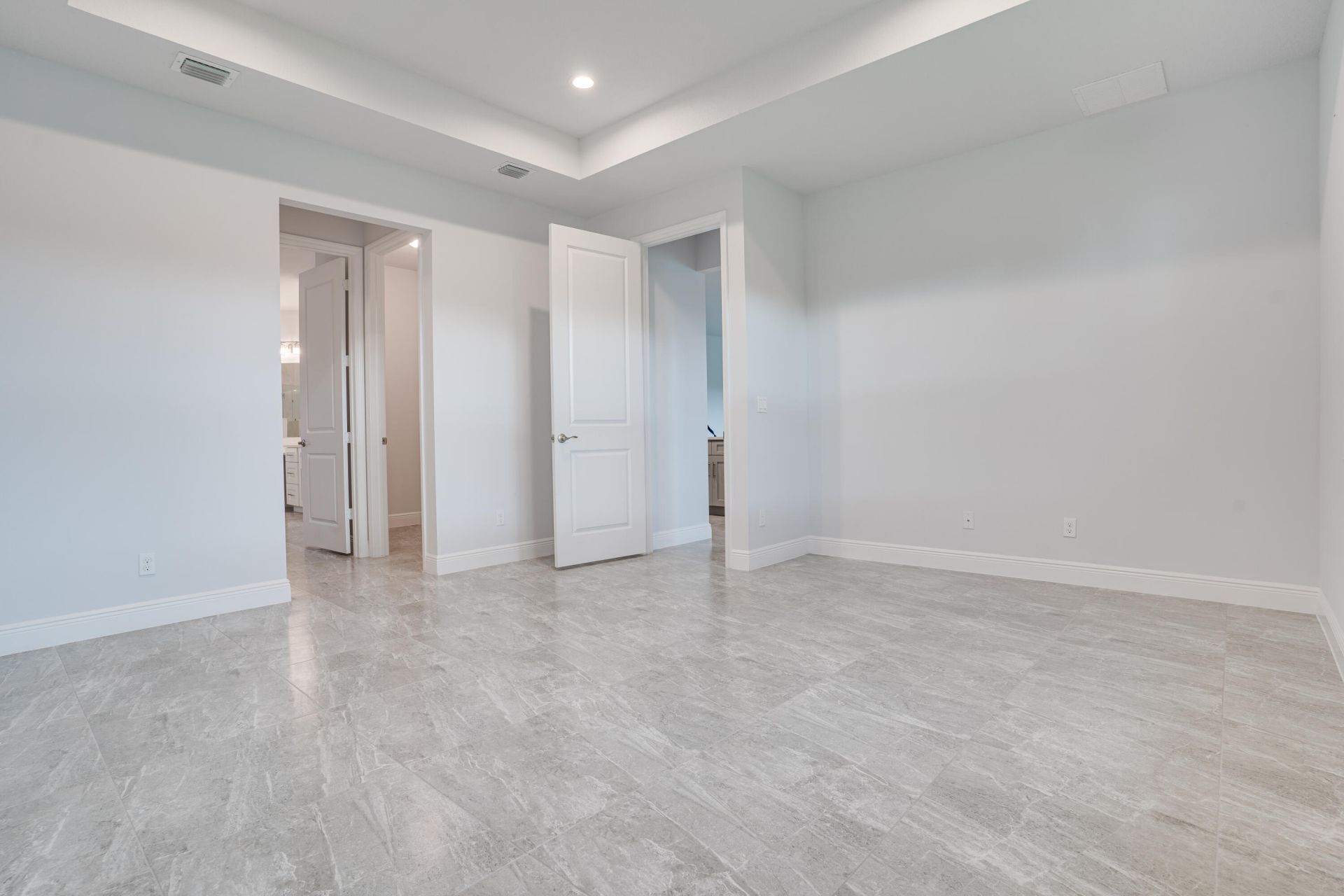 388 SW Vista Lake Drive, Port Saint Lucie, FL 34983 Photo