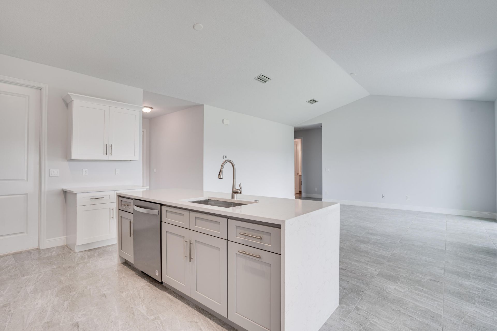 388 SW Vista Lake Drive, Port Saint Lucie, FL 34983 Photo