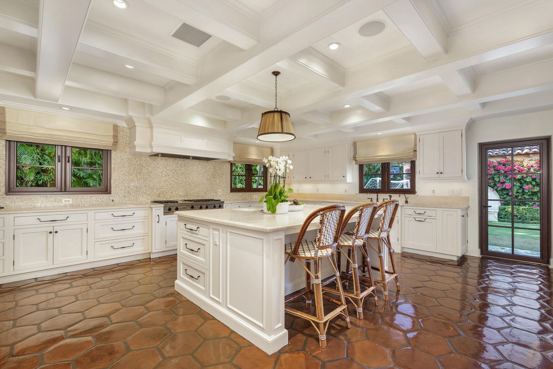 237 El Bravo Way, Palm Beach, FL 33480 Photo