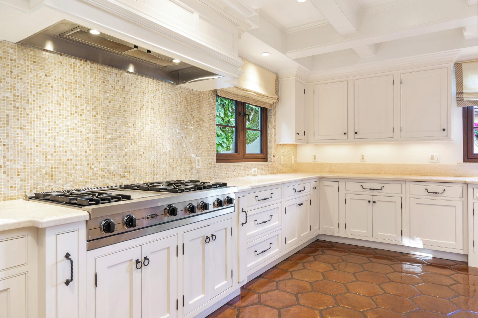 237 El Bravo Way, Palm Beach, FL 33480 Photo