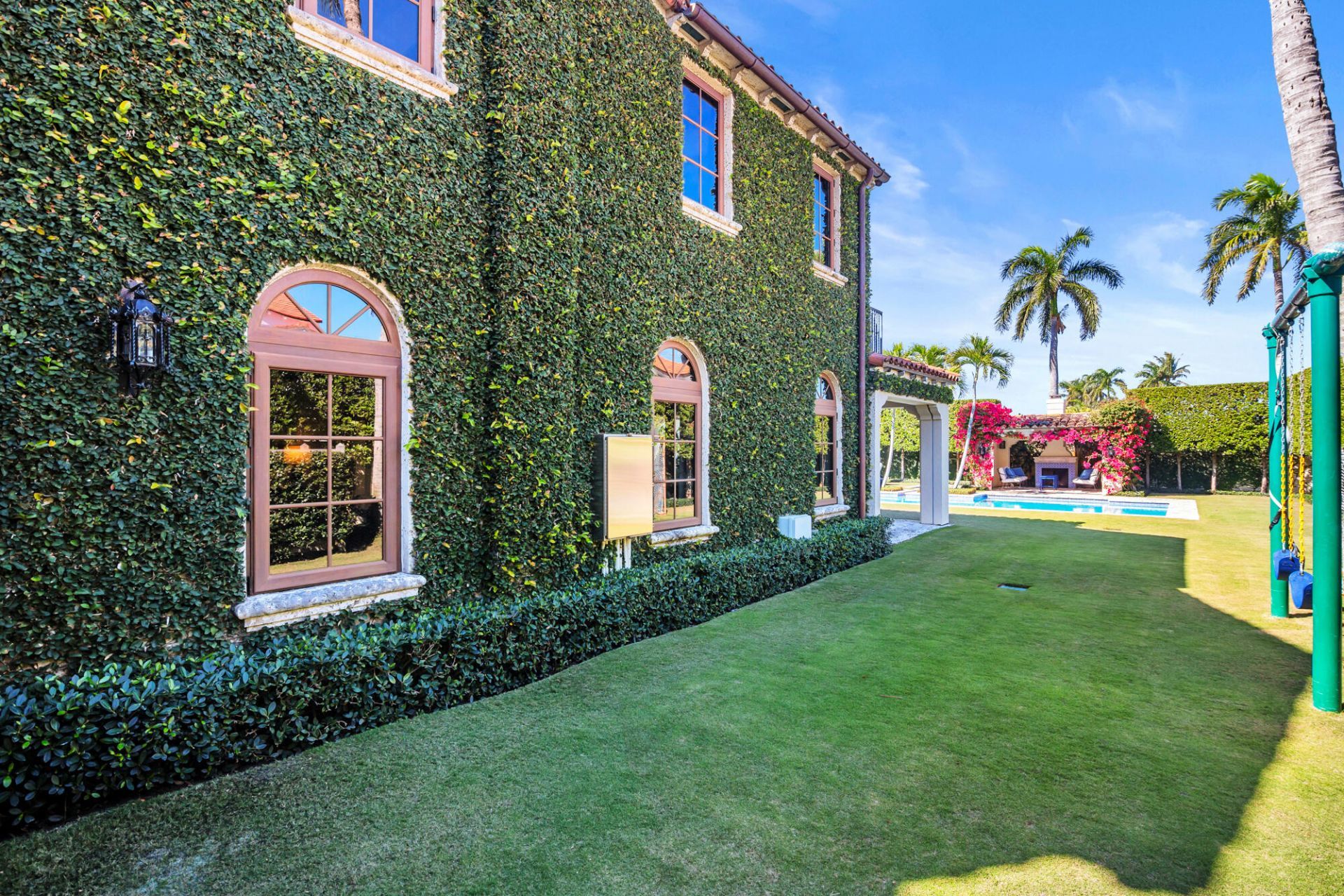 237 El Bravo Way, Palm Beach, FL 33480 Photo