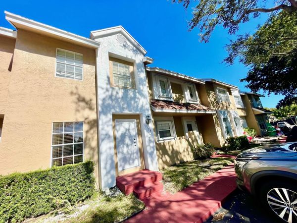 7128 Woodmont Ave, Unit 6, Tamarac, FL 33321