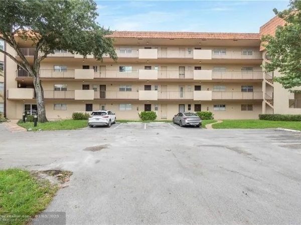 6001 N Falls Circle Dr, Unit 409, Lauderhill, FL 33319