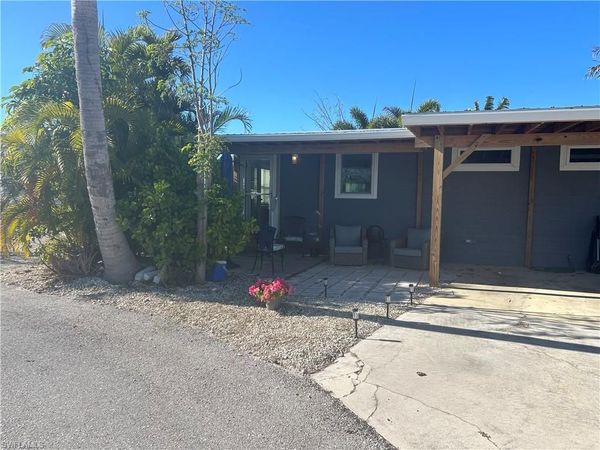 3954 Dewberry LN, ST. JAMES CITY, FL 33956