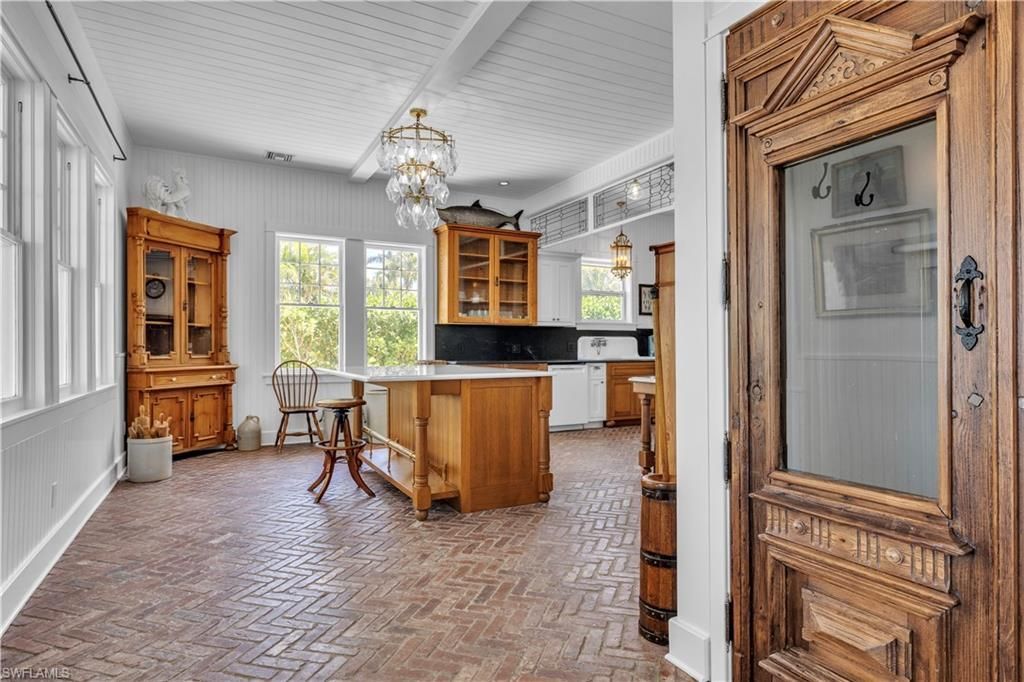 8241 Main St, Bokeelia, FL 33922 Photo