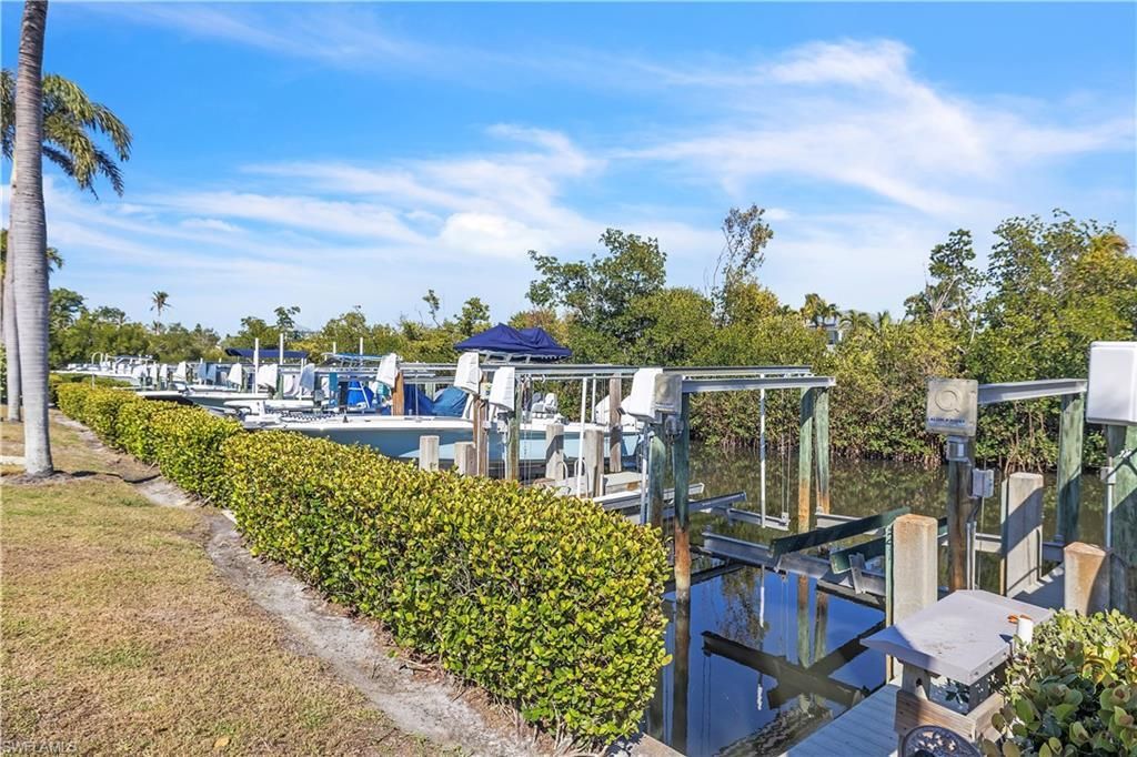 8241 Main St, Bokeelia, FL 33922 Photo